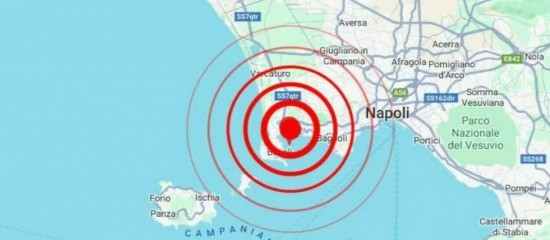 Paura a Napoli: forte scossa di terremoto ai Campi Flegrei